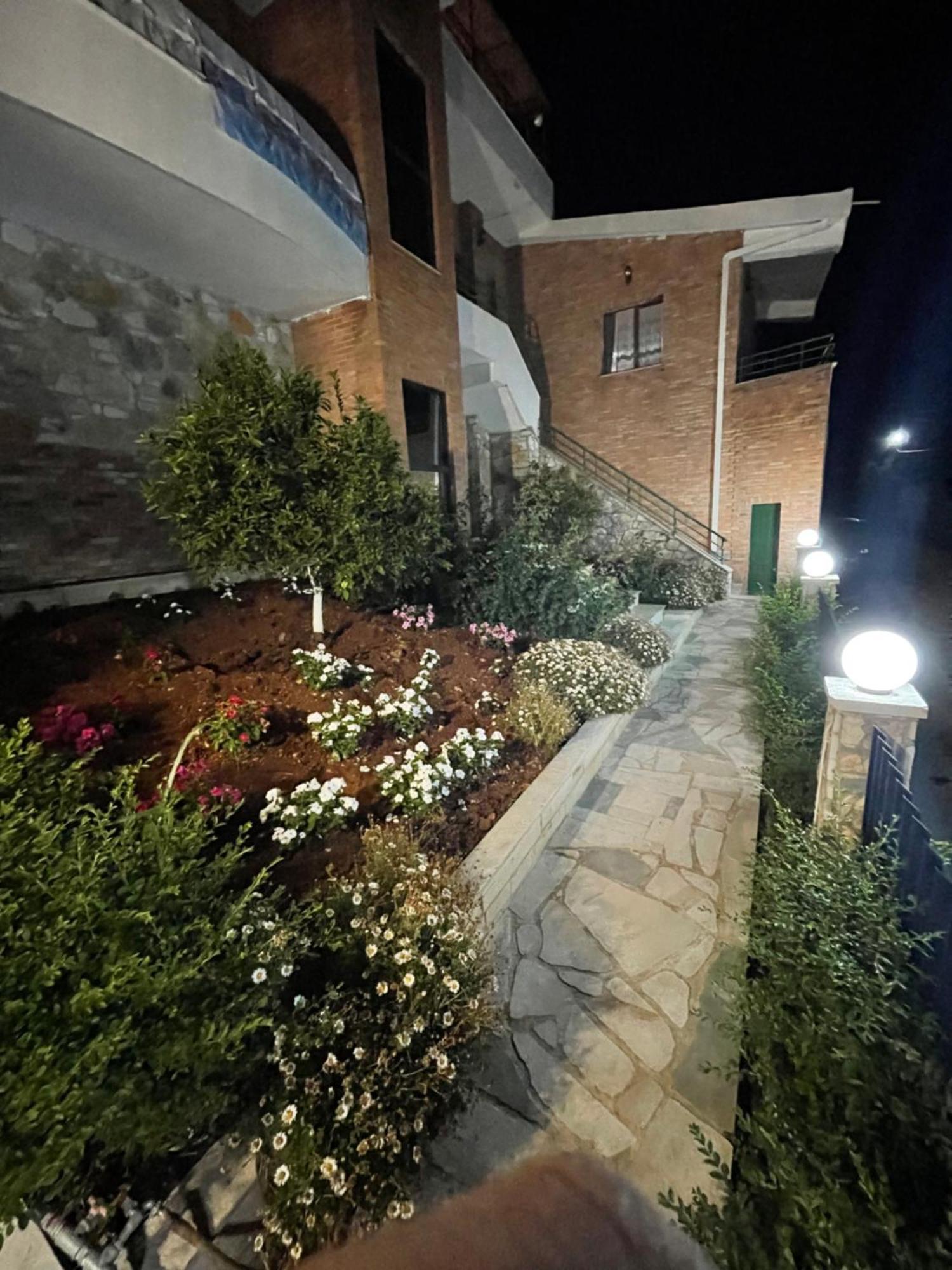 Hotel Kappa3 Villas Kanine Esterno foto